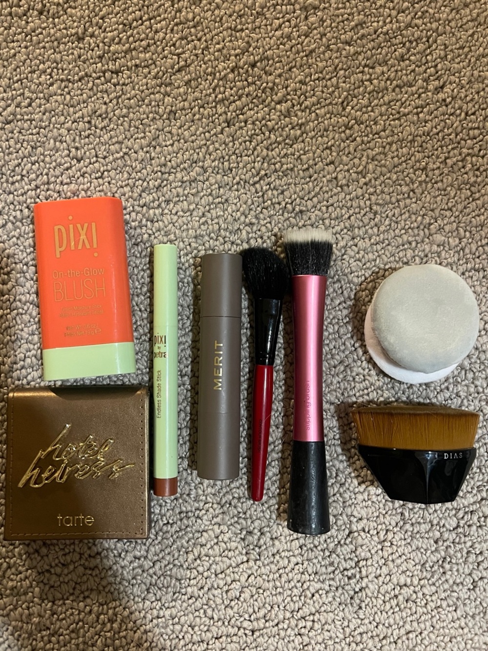 Makeup bundle